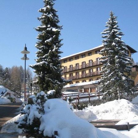 Life Hotels Des Alpes Folgaria Eksteriør bilde